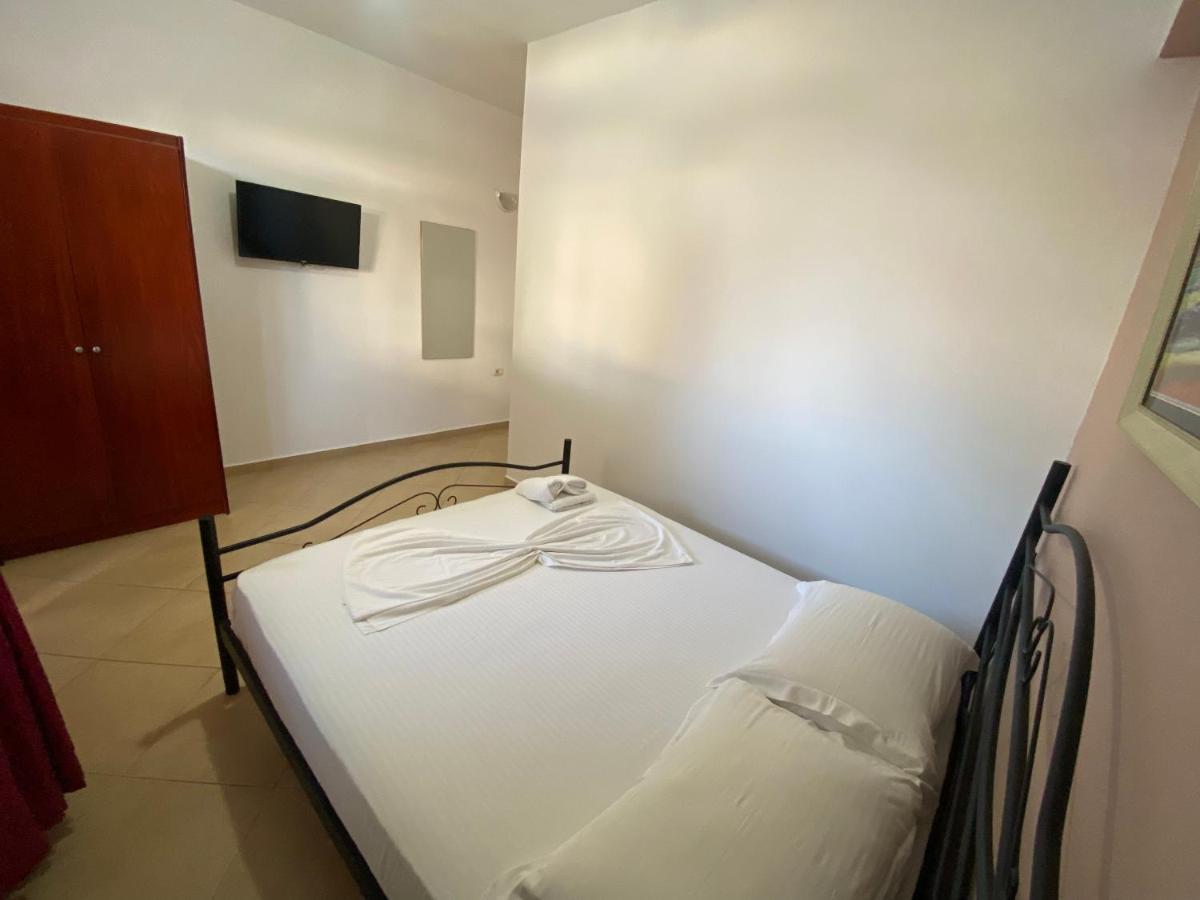 Resol Hotel Ksamil Exterior photo